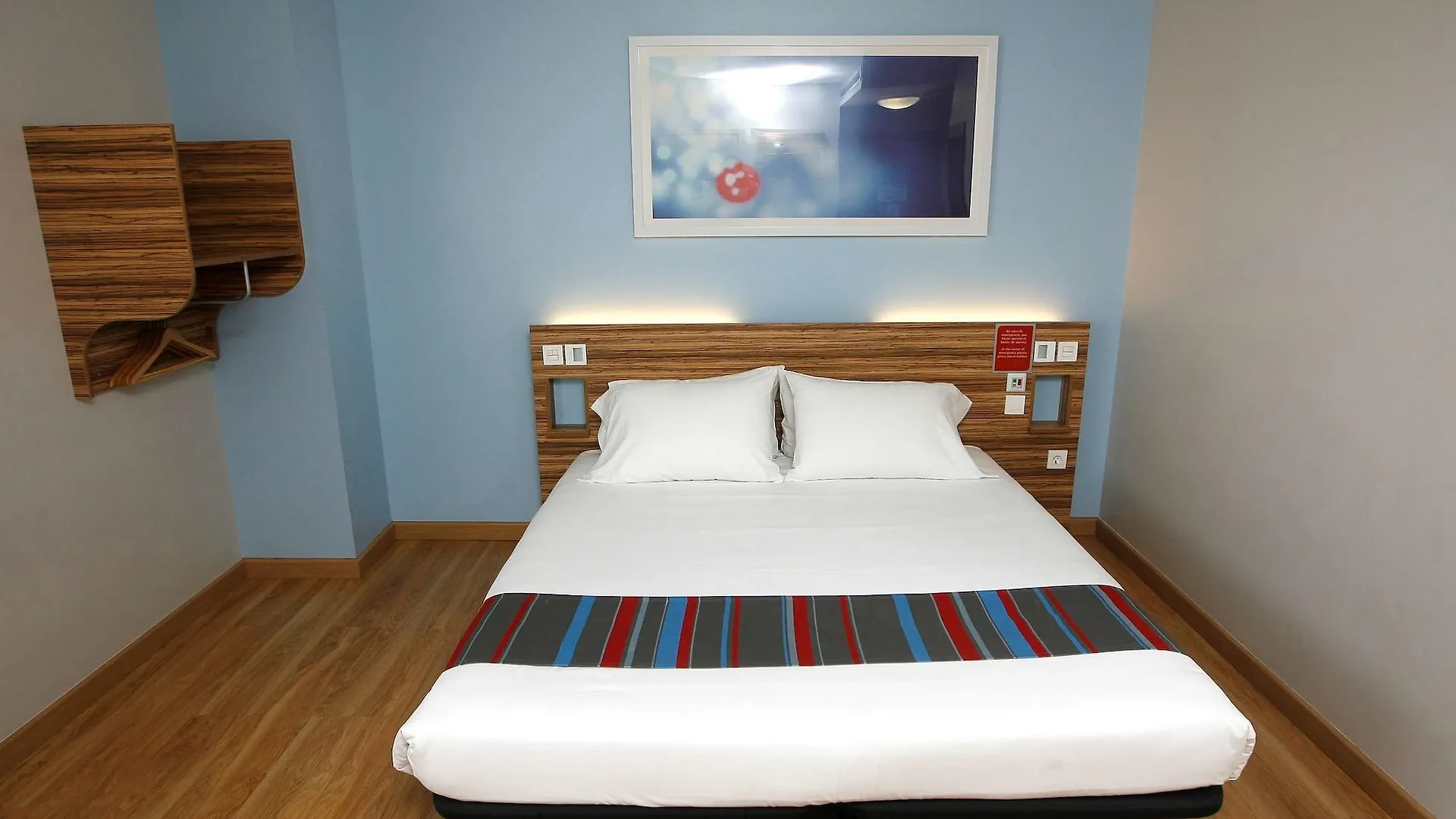 Hotel Travelodge Madrid Alcalá España