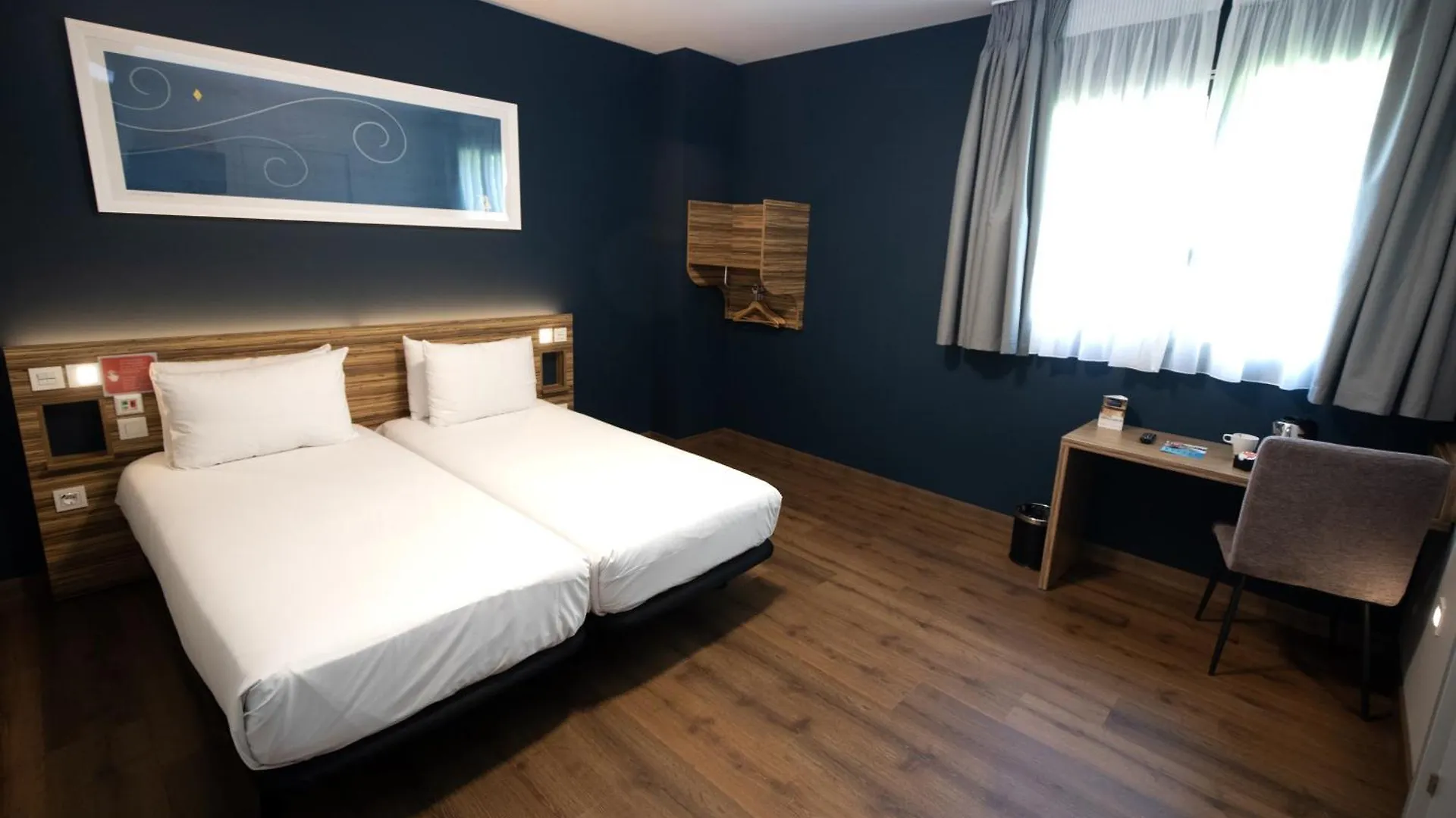 Travelodge Madrid Alcalá 0*,