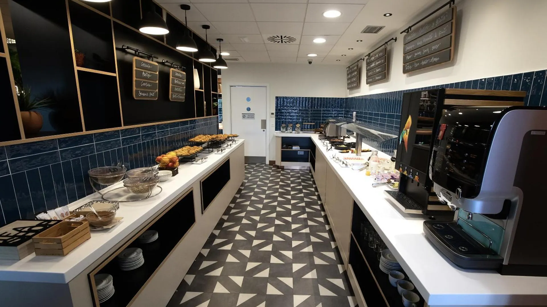 Travelodge Madrid Alcalá Hotel